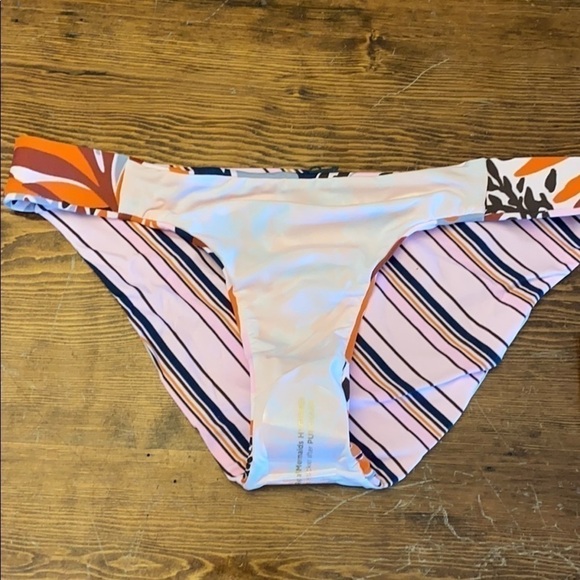 𝅺MAAJI Nassau Allure reversible - Picture 6 of 7